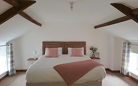 Celtic Minor Cottage